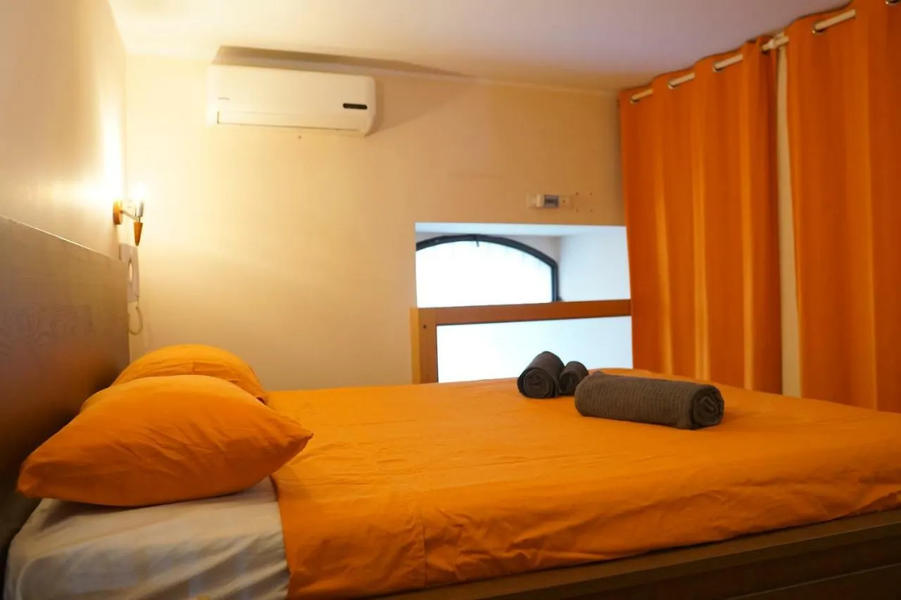 Catania Globetrotters - Cnt ! Apartment 0*,
